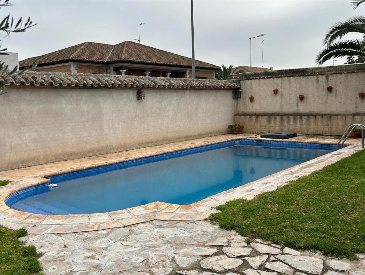 La Flor Del Granado Villa Torrijos Exterior photo